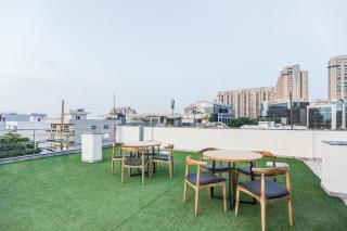 Collection O The Doors Near Appu Ghar - 1