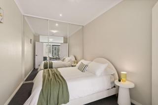 Spacious Apartment in East Perth - Close to OPTUS Stadium, CBD, WACA - 1