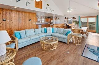 8907 - Halcyon Sea - Hatteras - 5