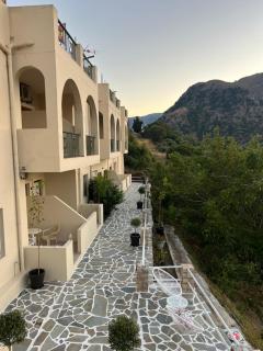 Thomas Nice View - Argyroupoli - 9