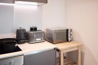 Leeds City Centre Luxury Penthouse with Private Terrace - 3