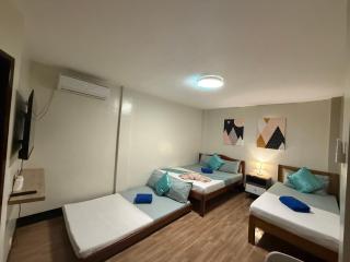 Mongki's Pensionhouse - 1