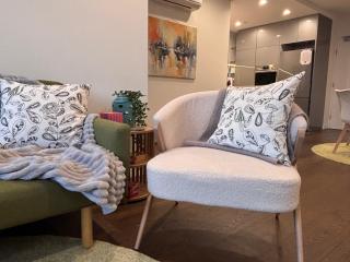 3 bed Apt near hospital, Uni & CBD - free parking! - 6