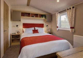Braidhaugh Holiday Lodge and Glamping Park - Crieff - 7