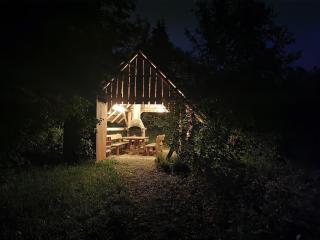 Hope Mountain Escape Poland, Charming Barrel House - Szczawa - 2
