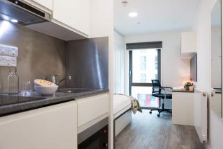 Student only Modern Studio at Highbury II Near Holloway - 0