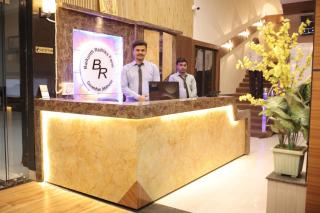 Hotel O Vaikunth Radhika Farm - Govardhan - 0