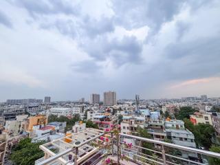 Visla Stay Service Apartment near DLF Newtown - Bangalore - 5