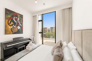 Spacious 4BR Villa with Private Garden & Patio - 6