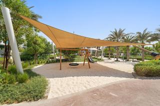 Spacious 4BR Villa with Private Garden & Patio - 5