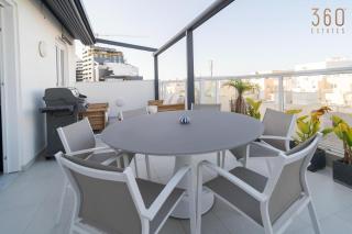 2BR Penthouse Paradise with Jacuzzi & BBQ in Sliema by 360 Estates - 9