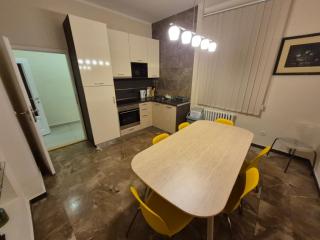 Authentic Belgrade Centre Apartment #5, Four bedrooms, One Full Bathroom, One Toilet - 2