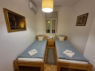 Authentic Belgrade Centre Apartment #5, Four bedrooms, One Full Bathroom, One Toilet - 5