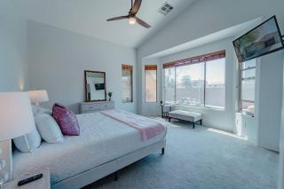 Desert Oasis | King Bed | PVT Pool | Fire Pit-WiFI - 9