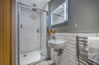 rooms@73 - 7