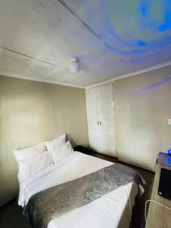 Lala Properties - Bloemfontein - 1