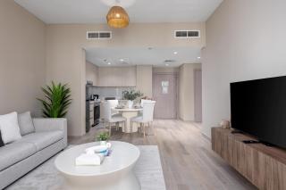 Maison Privee - Modern Hideaway with Canal Views on Yas Island - Abu Dhabi - 6