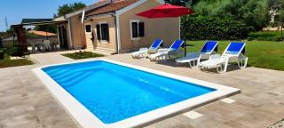 Holiday home in Medulin - Istrien 9045 - 0