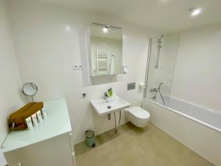 Chic City Apartment Smíchov - Prag - 2