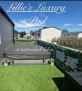 Lillies Luxury Pad at Tattershall Lakes - Dogdyke - 3