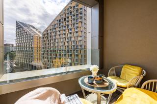 BNB SkyPark Nest with Balcony - 4