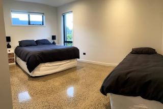 Modern Retreat in Lynmore - 2