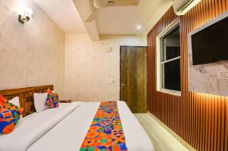 FabHotel Blu Lagoon Inn - Max Super Speciality Hospital and Select Citywalk Mall - 8