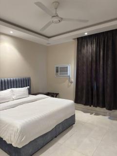 أعمال الهاشم للشقق المخدومة الوجه Al Hashem for Served Apartments - 0