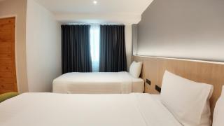 V1 boutique hotel - 4