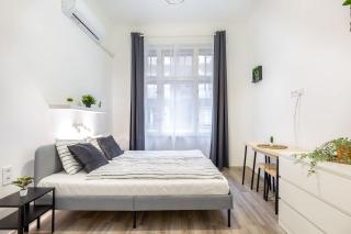 Very Central - Simple - Quiet Sleep - 8