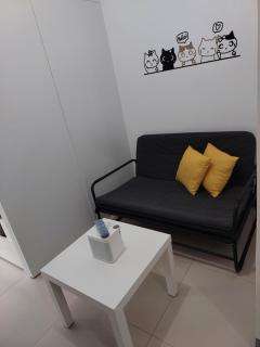 Tagaytay Kat Suite at Wind Residences with Balcony, Netflix and Karaoke - Tagaytay - 9