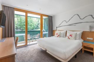 Alpine Club Resort - 9