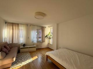 Top location with views & comfort - Nuremberg - 1