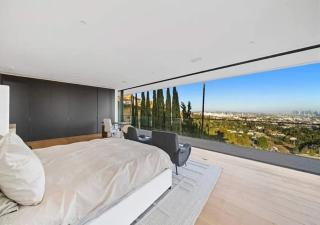 #Marbella Lane - Luxe Home with Breathtaking Views - Los Angeles - 1