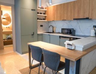 The halcyon house - 6