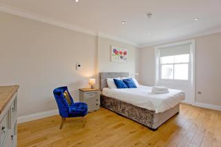 Earls Court Hub - Central 2BR Gem near Transport & Attractions - 9