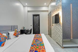 FabHotel Inn of Joy - Noida - 4