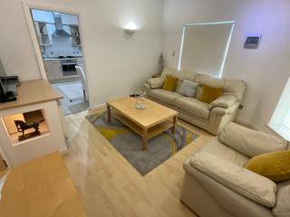 Earle House Serviced Apartments - 9
