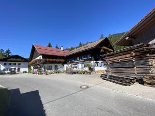 Nagelfluhhaus Hirsch - 1