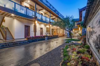 Floral Qinyuan Light Luxury Inn Lijiang Ancient Town Flagship Store - Lijiang - 2