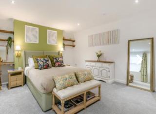 Sandy Bay Suites - Bridlington - 6