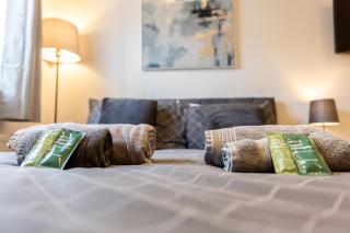 New! Central & Cosy with Smart TV, Book Your Stay! - Maidstone - 1
