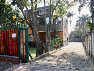 Cozy Haven in the Capital City - 6