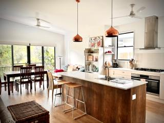 Casual comfort in Byron Shire - Mullumbimby - 2