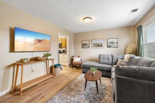 2 bed 1 bath In-unit laundry, pet friendly,carport - Murray - 8
