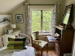 The East Wing Set in Beautiful Gardens Parking - 1