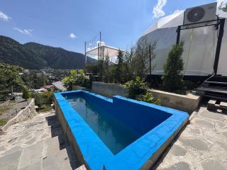 Aura glamping borjomi - Bordschomi - 8