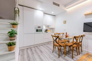 Francos Cathedral Terrace Apartment - Seville - 4