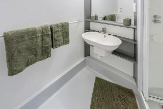 Student Only Silver Ensuite Lower Level at Islington Residence - 3
