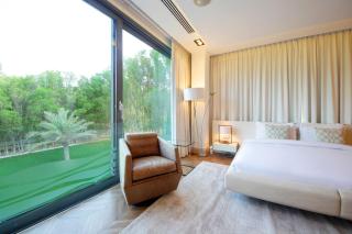 Luxurious Overwater Villa Escape on Nurai Island - 4